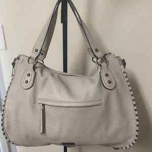 Jessica Simpson purse